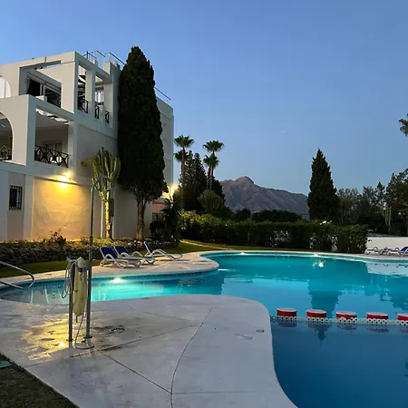 Marbella Golf Garden Apartment Benahavis