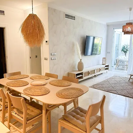 Marbella Golf Garden Apartment Benahavis